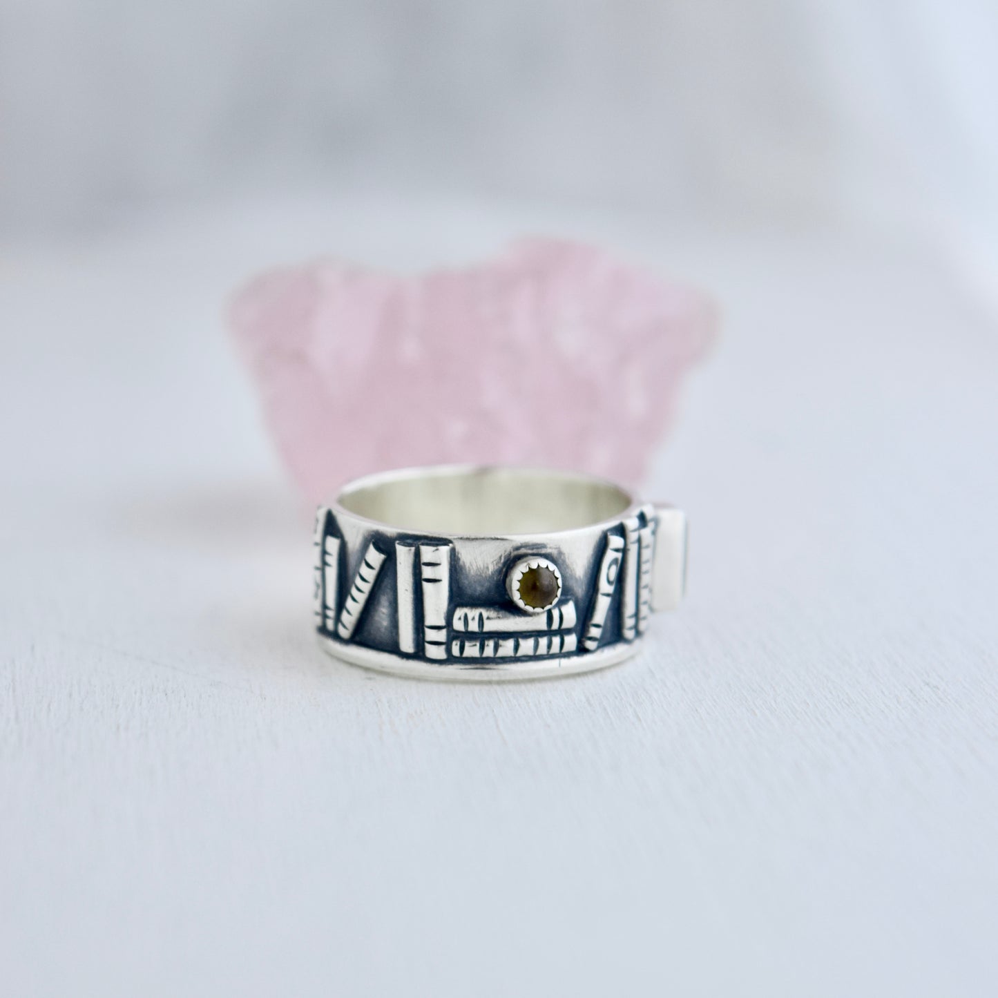 Bookshelf Ring Band with Peridot and Tourmaline Size 8.25/8.5