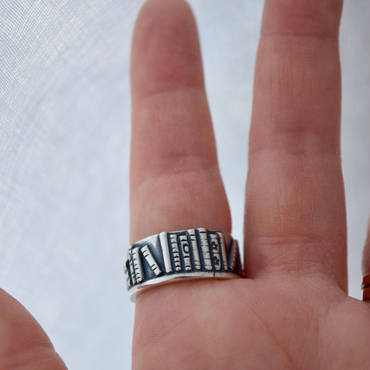 Bookshelf Ring Band with Ethiopian Opal and Rainbow Moonstone Size 7.5