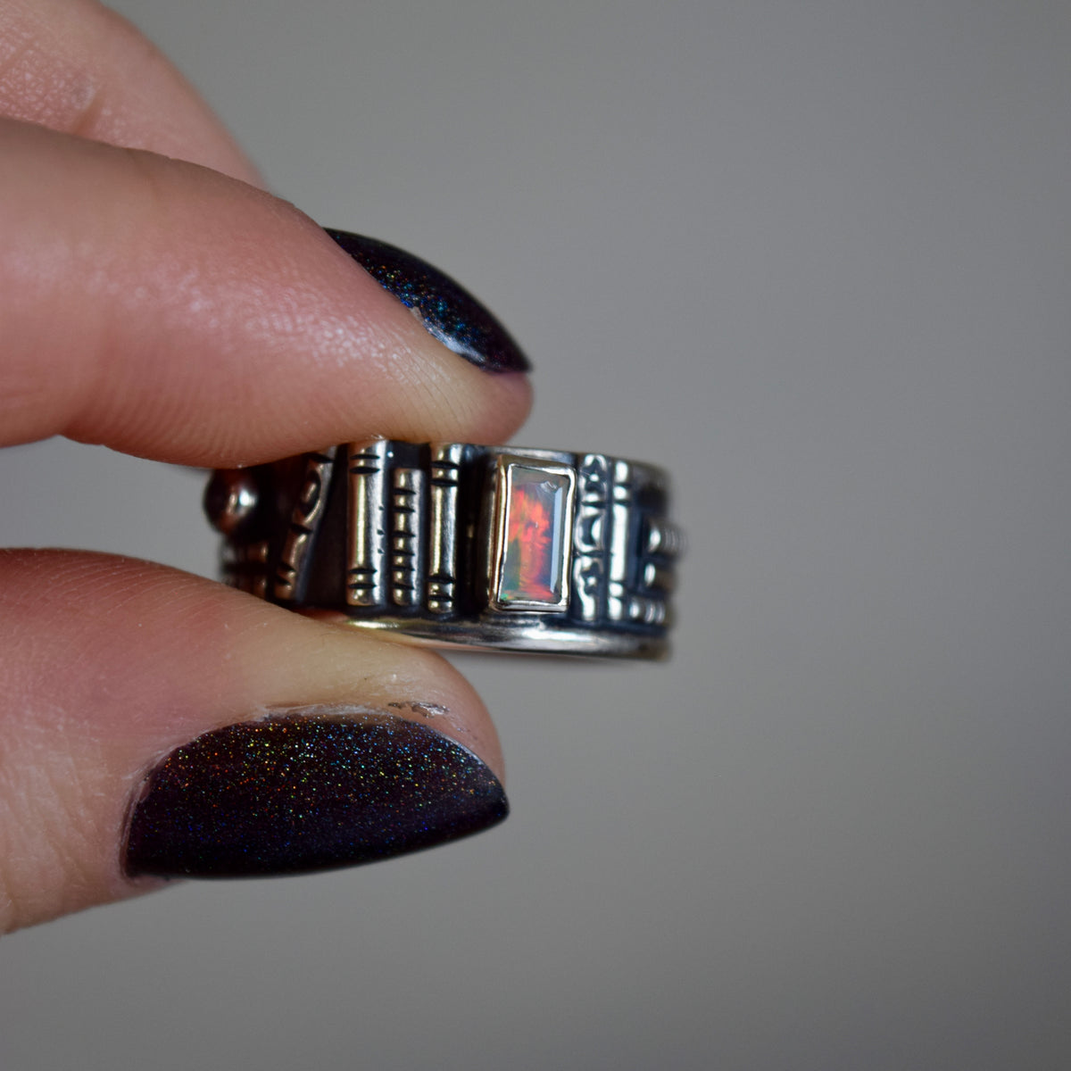 Bookshelf Ring Band with Ethiopian Opal and Rainbow Moonstone Size 7.5