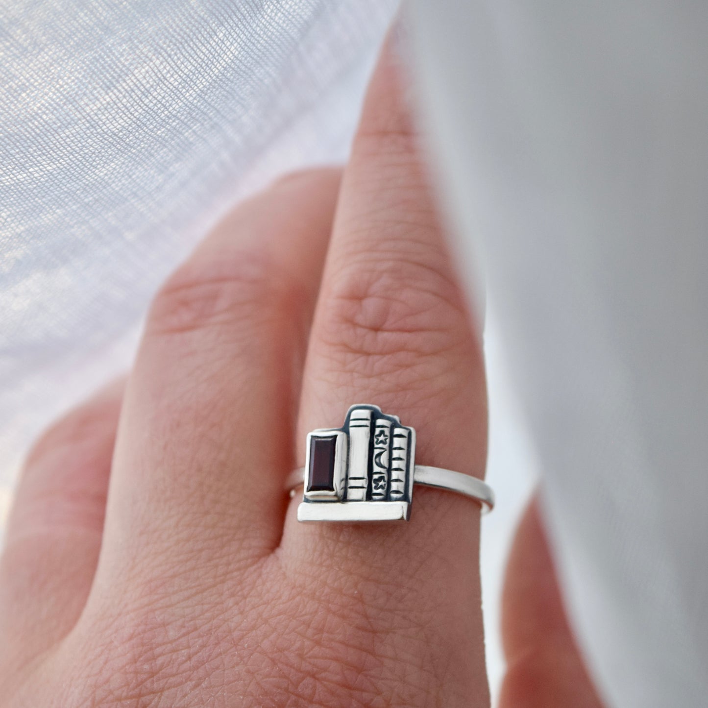 Mini Bookshelf Ring with Garnet Size 8.75