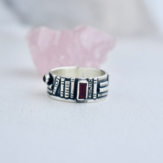 Bookshelf Ring Band with Garnet Size 8.75