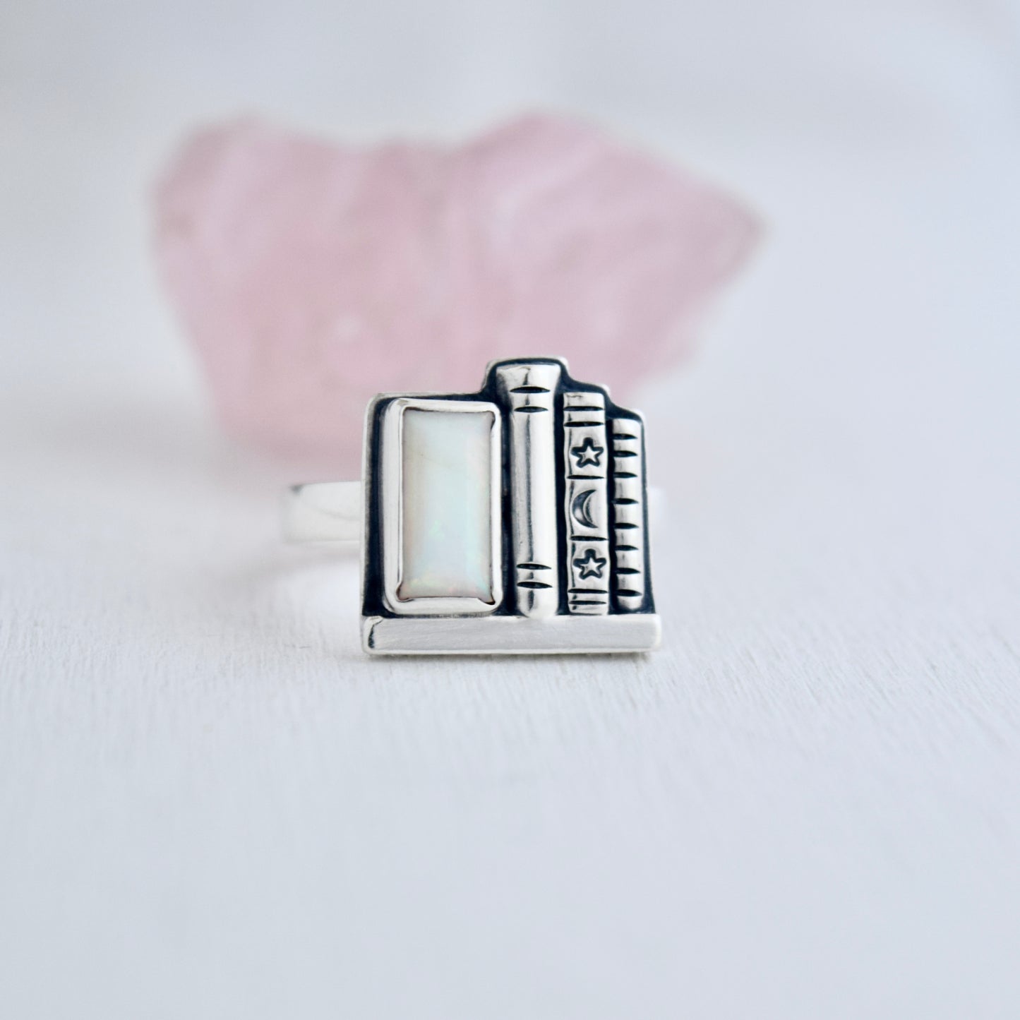 Bookshelf Ring with Ethiopian Opal Size 7.5