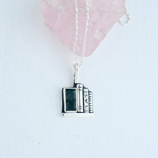 Bookshelf Necklace with Moss Agate