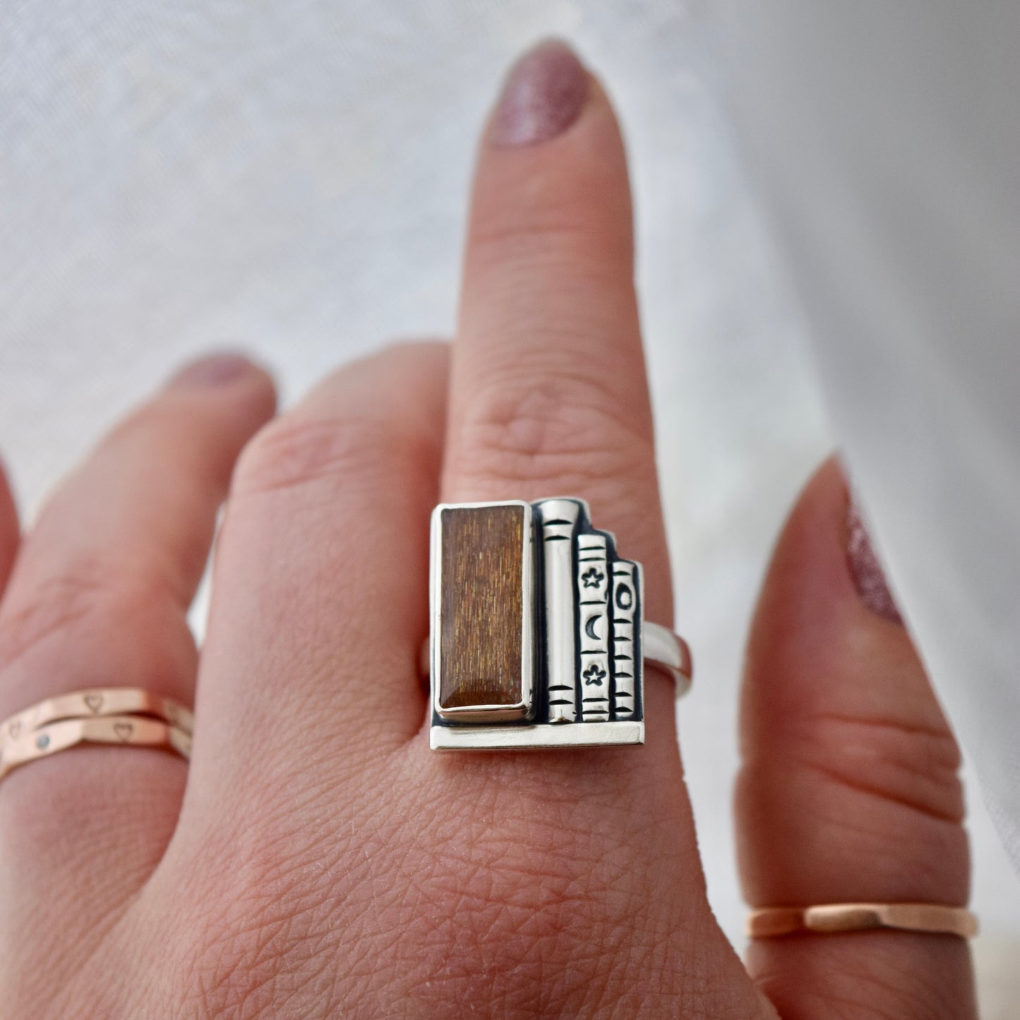 Bookshelf Ring with Sunstone Size 9