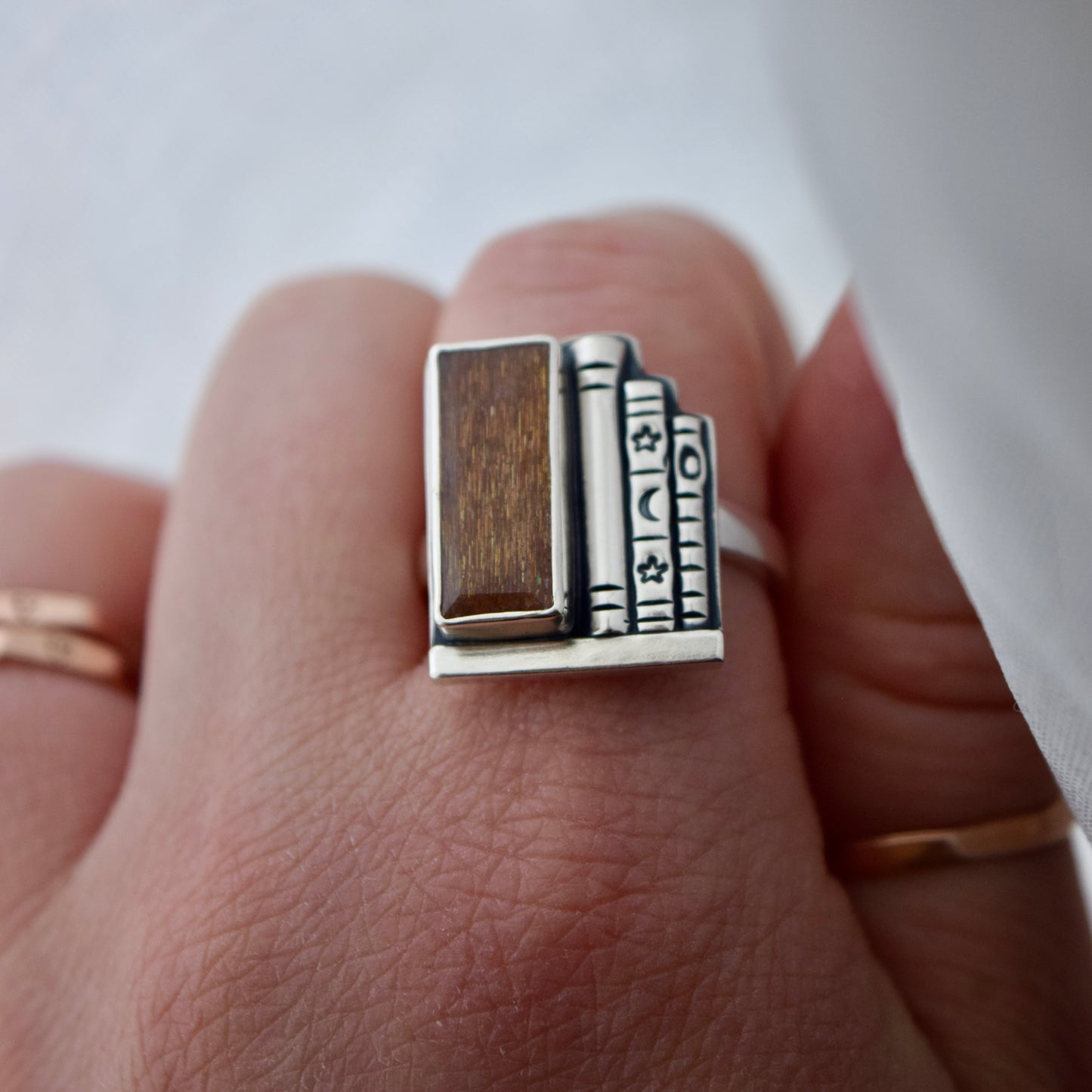 Bookshelf Ring with Sunstone Size 9