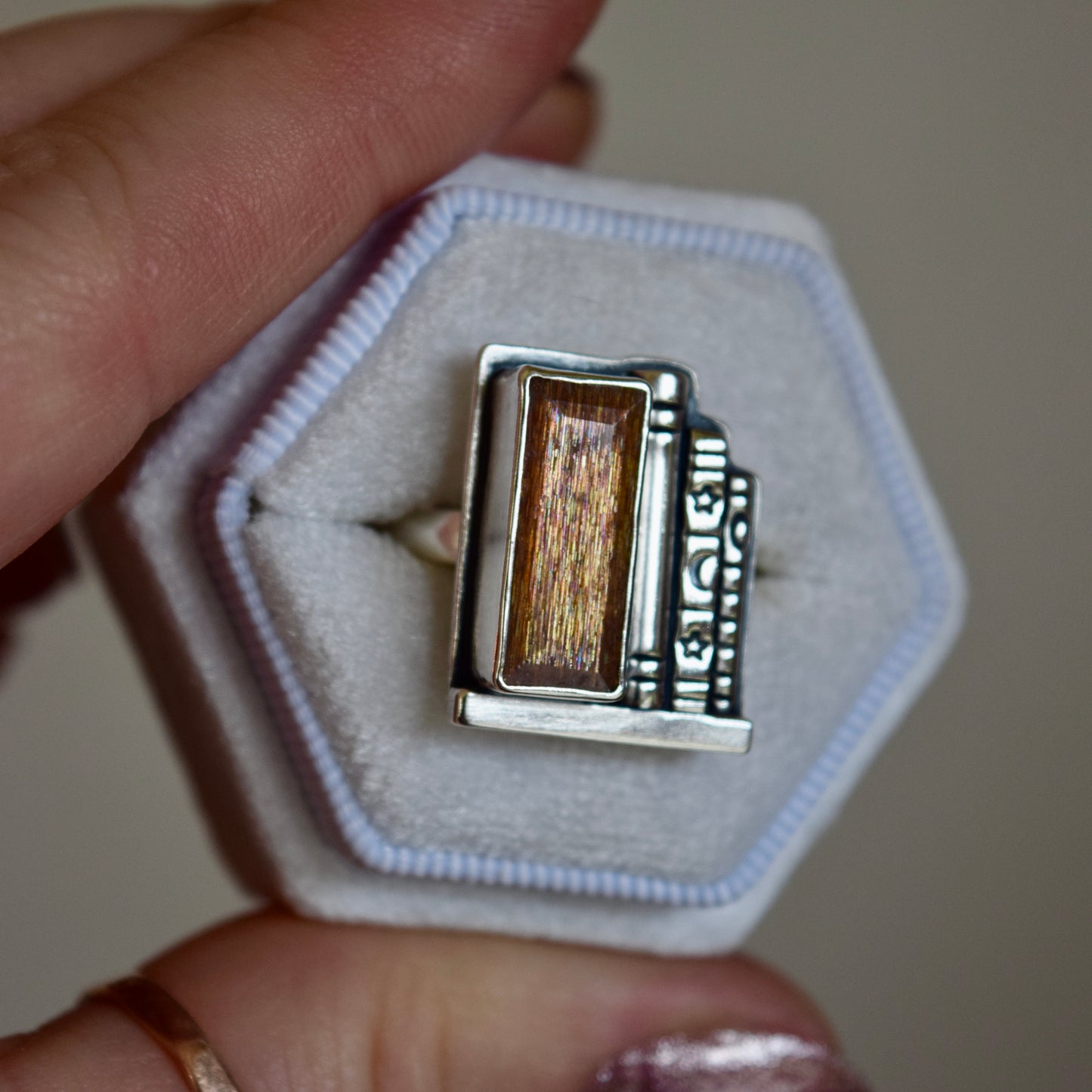 Bookshelf Ring with Sunstone Size 9