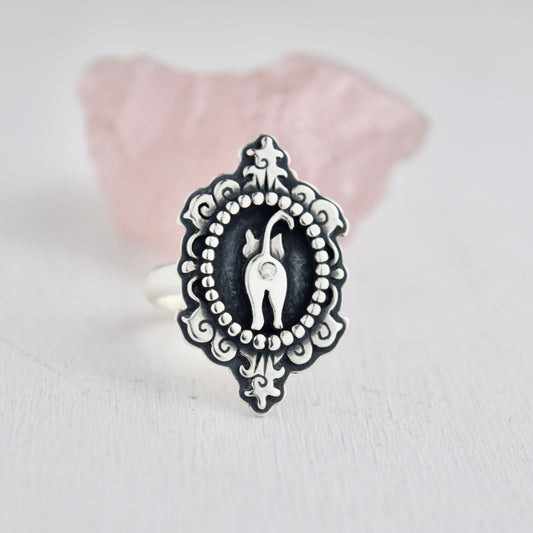 Cat Butthole Cameow Ring with Moissanite Size 6