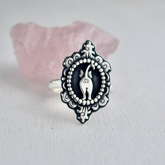 Cat Butthole Cameow Ring with Moissanite Size 8