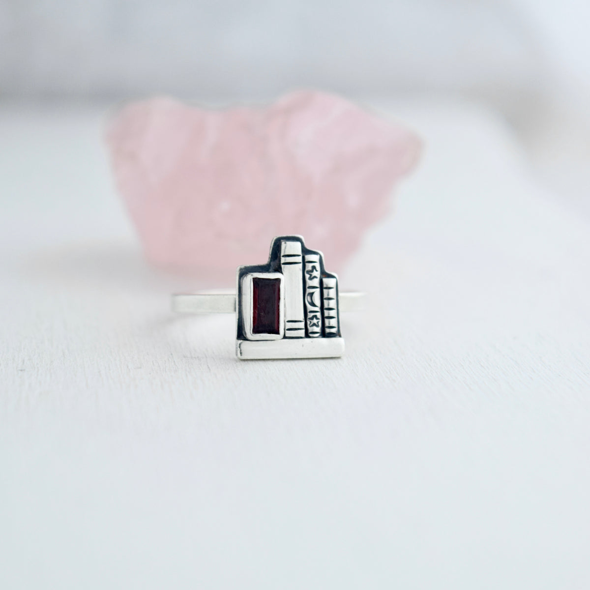 Mini Bookshelf Ring with Garnet Size 9