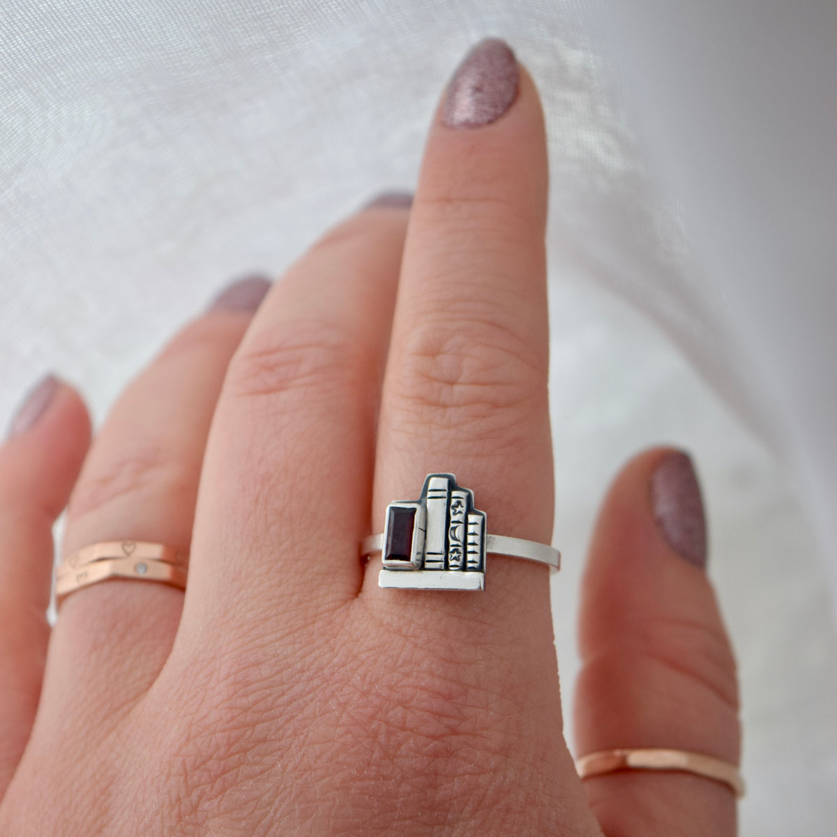 Mini Bookshelf Ring with Garnet Size 9