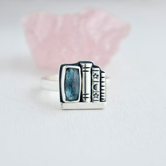 Bookshelf Ring with Blue Kyanite Size 9