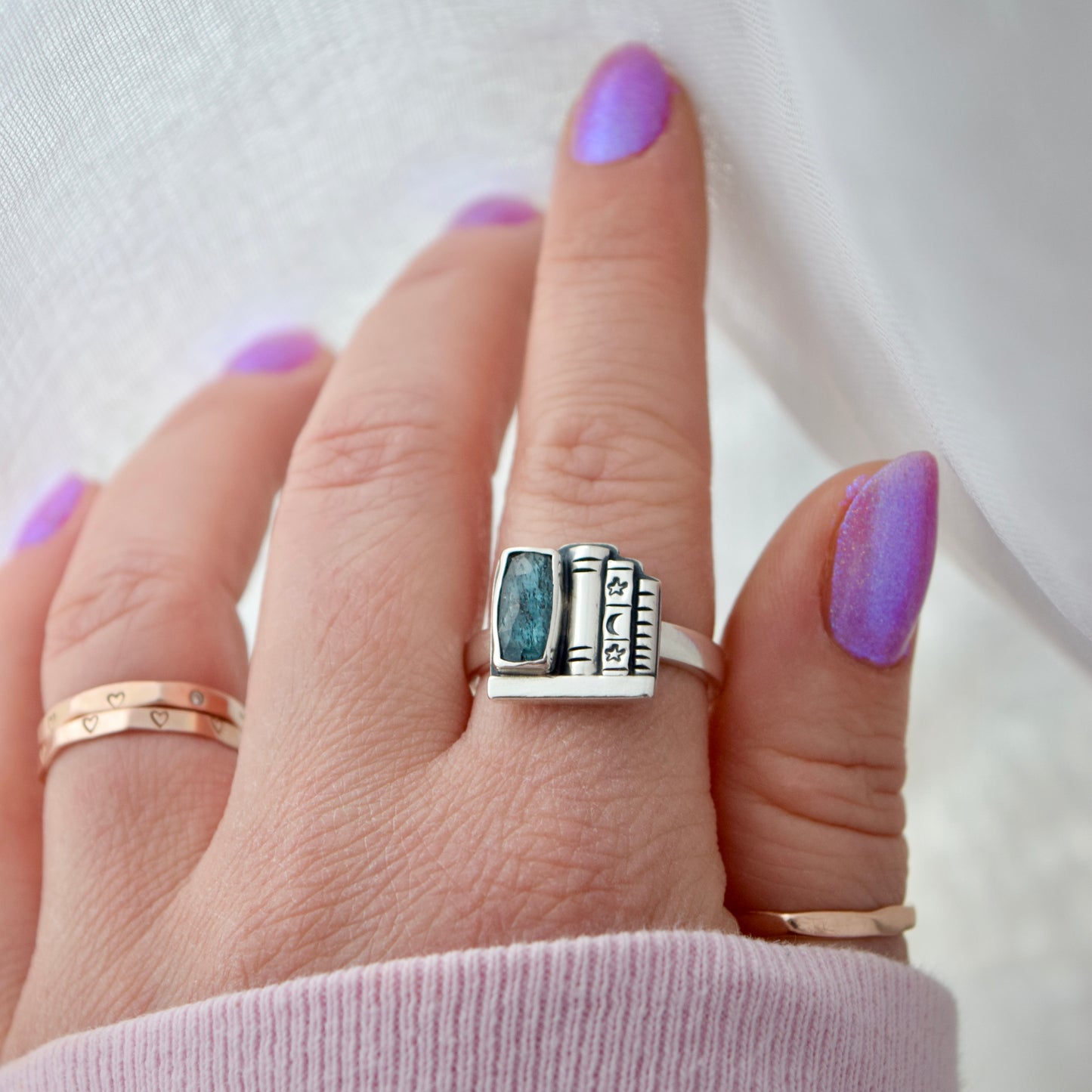 Bookshelf Ring with Blue Kyanite Size 9
