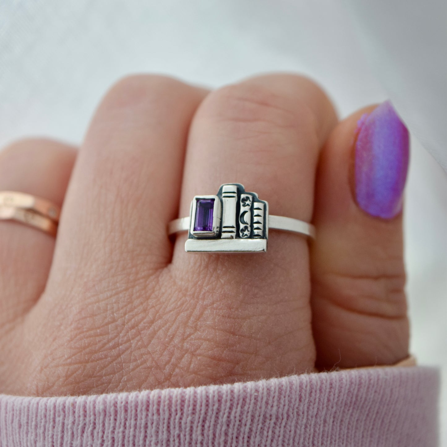 Mini Bookshelf Ring with Amethyst Size 9