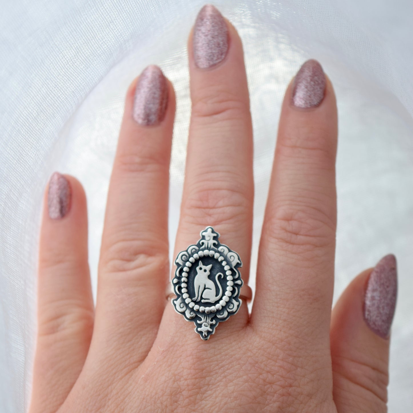 Cat Cameow Ring Size 7