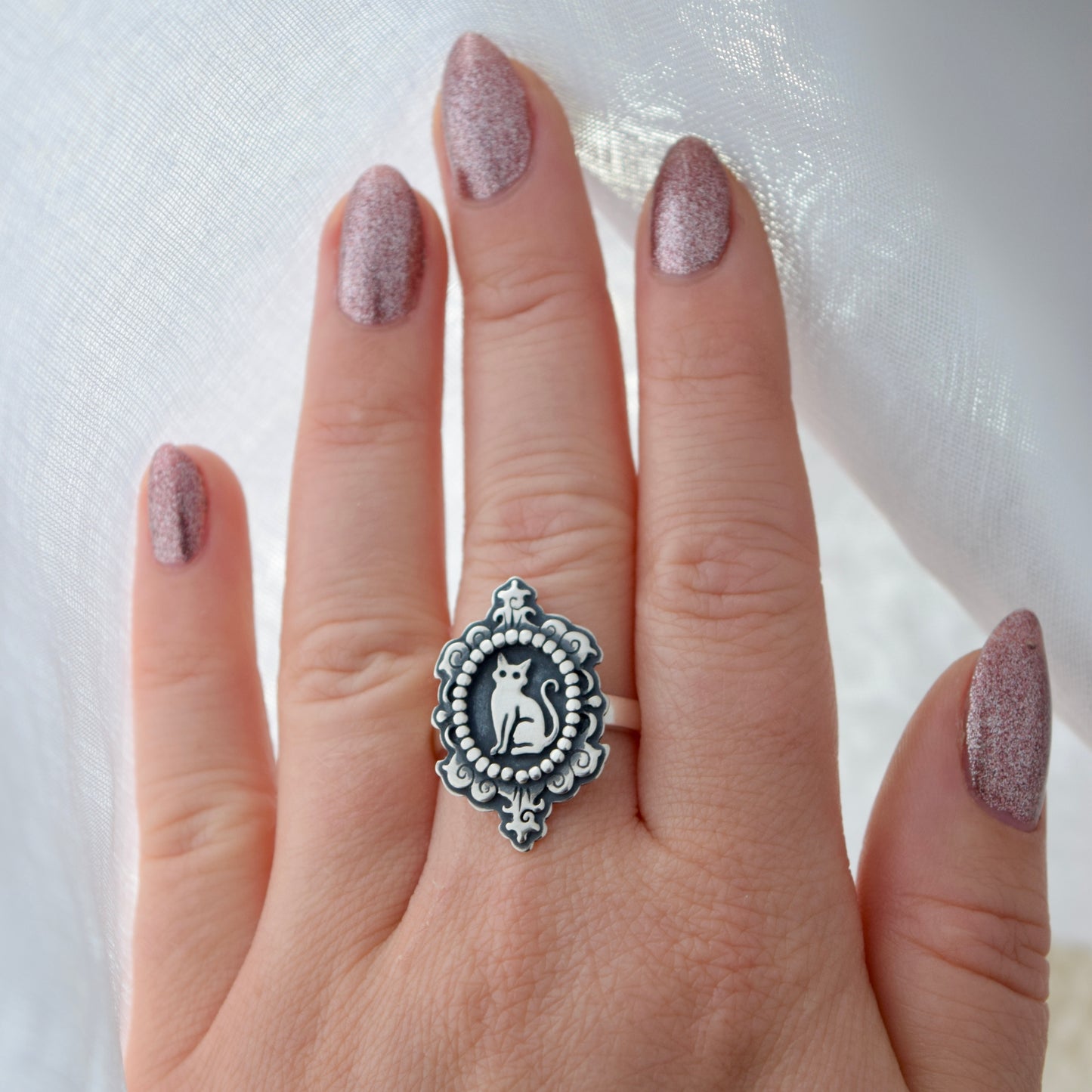 Cat Cameow Ring Size 9