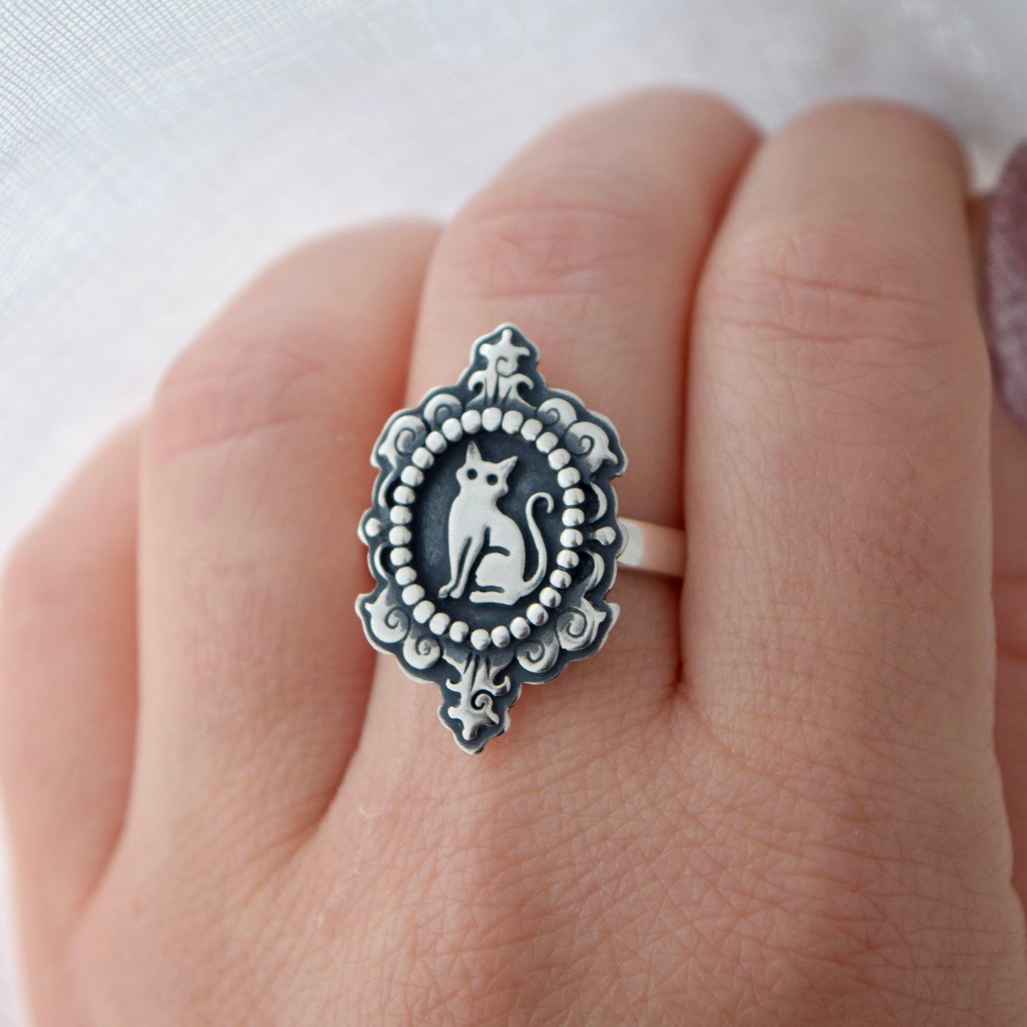 Cat Cameow Ring Size 9