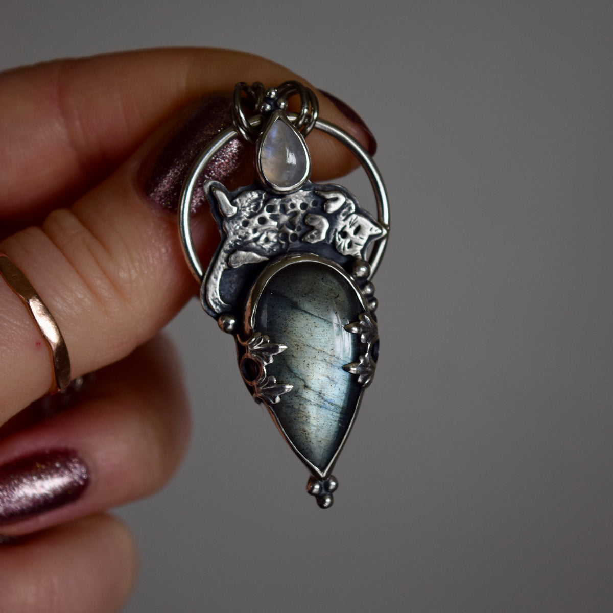 Forbidden Belly Pendant with Rainbow Moonstone and Labradorite