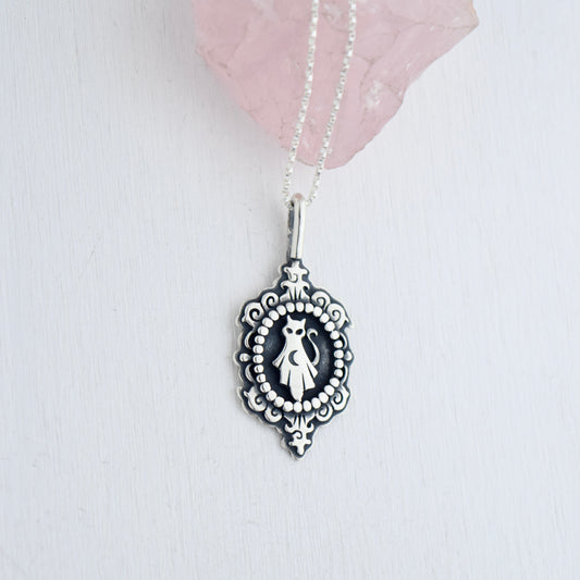 Ghostie Feline Cameow Necklace