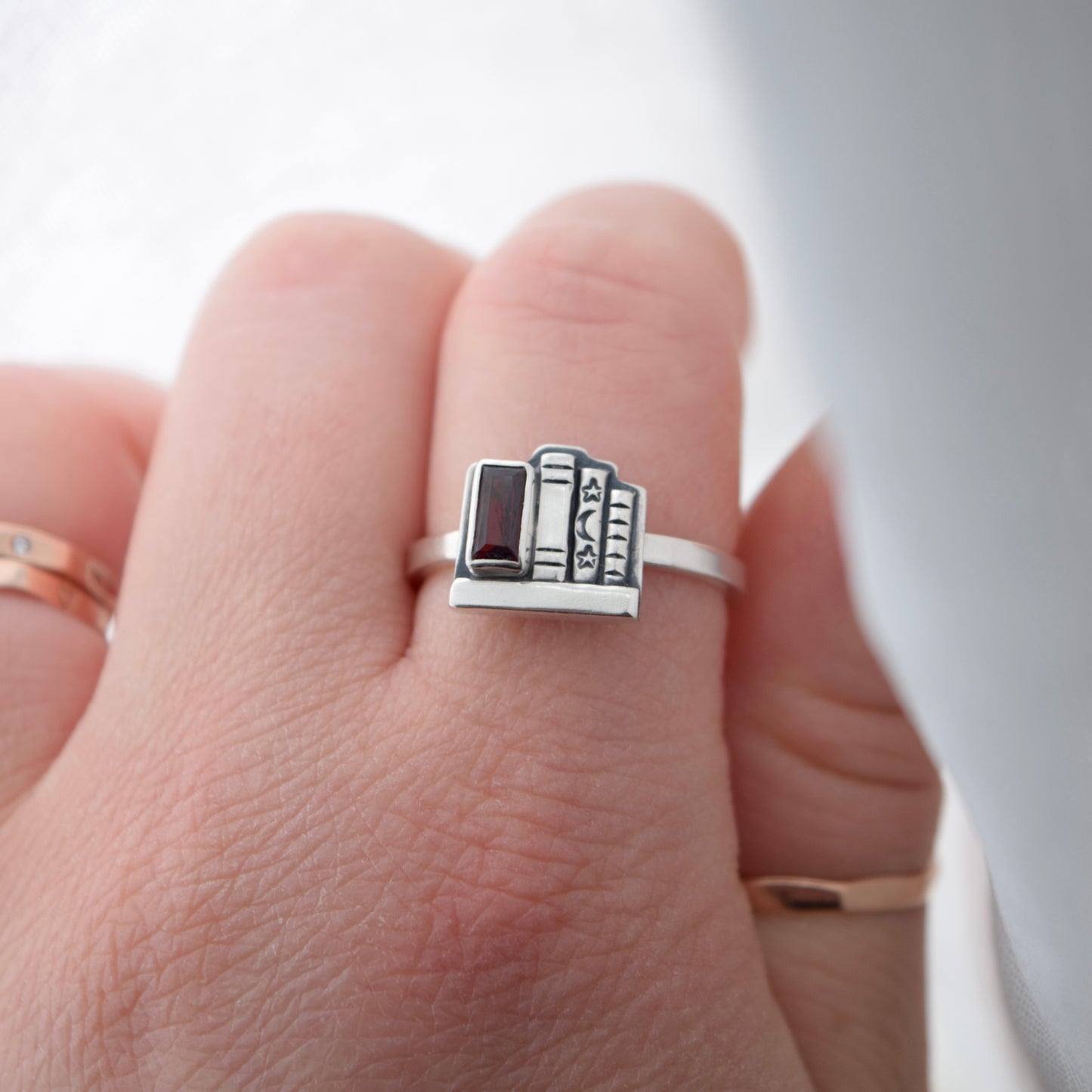 Mini Bookshelf Ring with Garnet Size 9