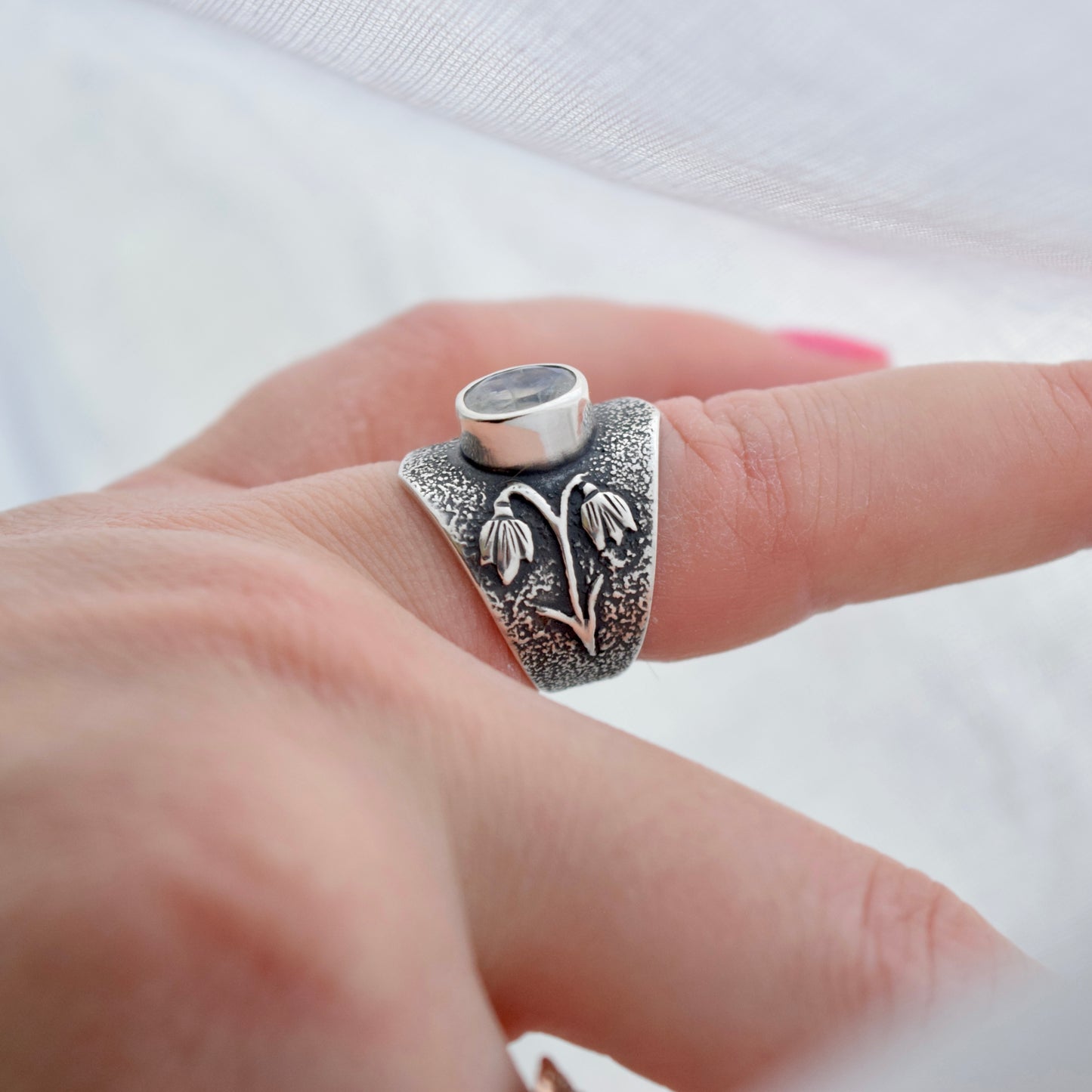 Snowdrop Shield Ring with Rainbow Moonstone size 5