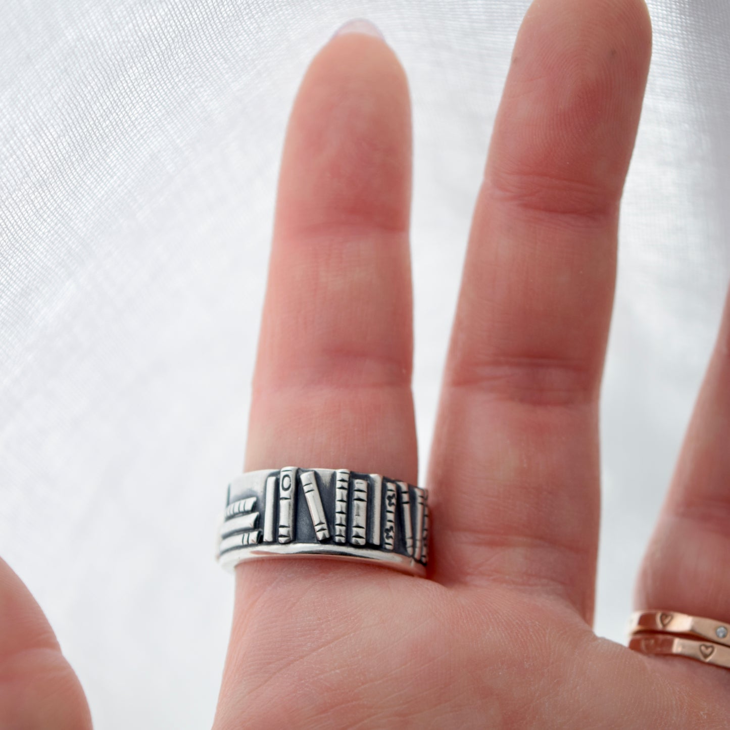 Bookshelf Ring Band with Amethyst and Pink Sapphire Size 8.25/8.5