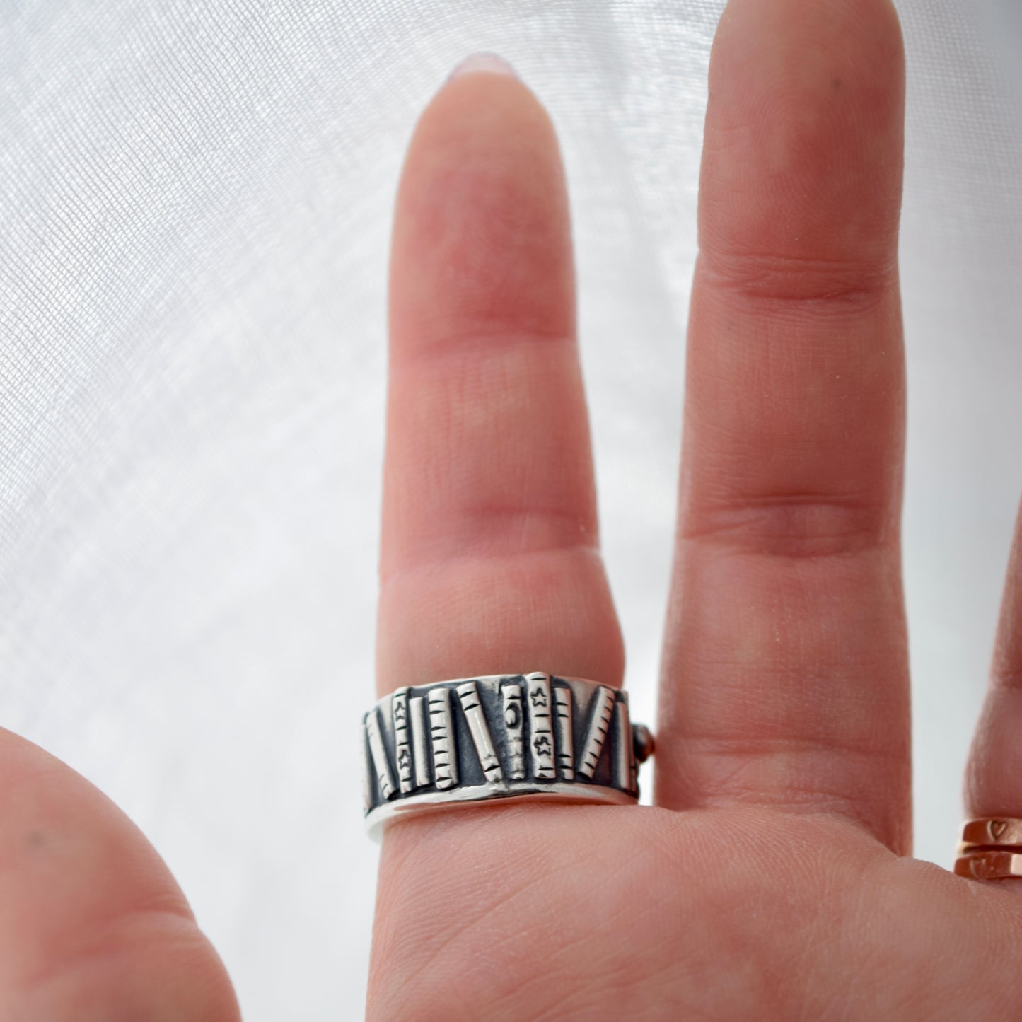 Bookshelf Ring Band with Garnet Size 6.75/7