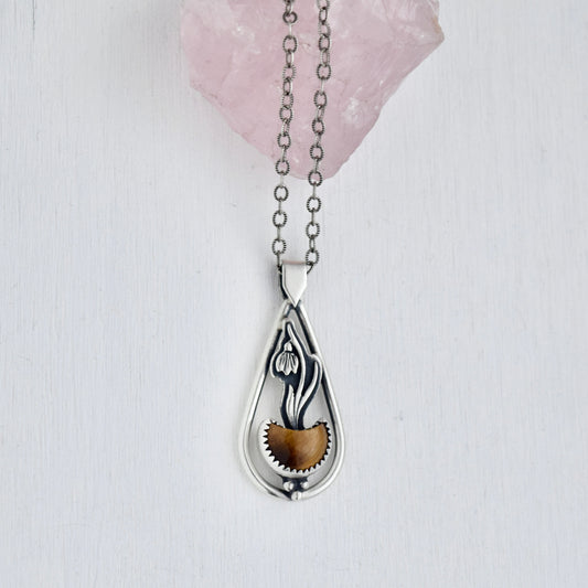 Capricorn Zodiac Pendant with Tigers Eye